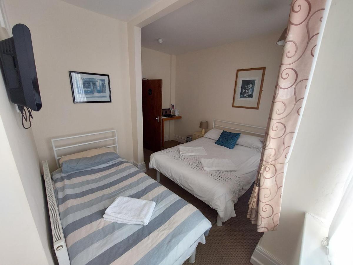 Tsd Guest House Blackpool Buitenkant foto